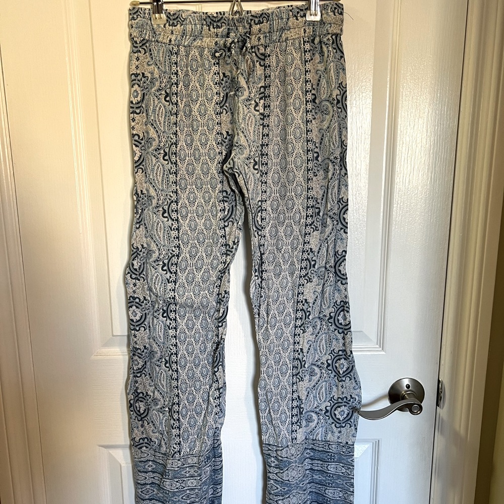 Patterned lounge sweats